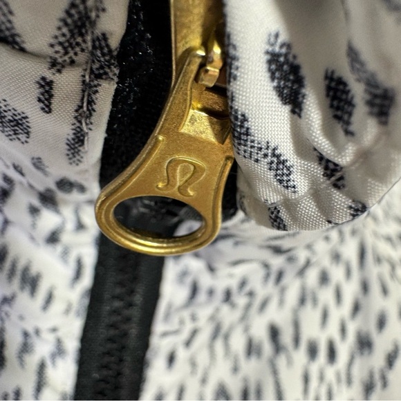 Lululemon Miss Misty Jacket Dottie Dash White Black Size 4 - Picture 9 of 15